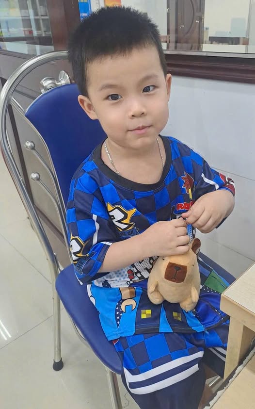 TÂM LÝ CỦA PHỤ HUYNH KHI ĐƯA CON ĐẾN BÁC SĨ KHÁM BỆNH